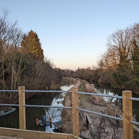 Peacock Lake Glamping Villa Nottingham Kültér fotó