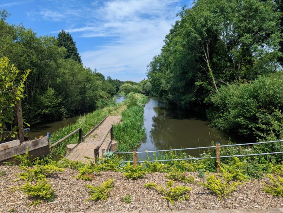 Peacock Lake Glamping Villa Nottingham Kültér fotó