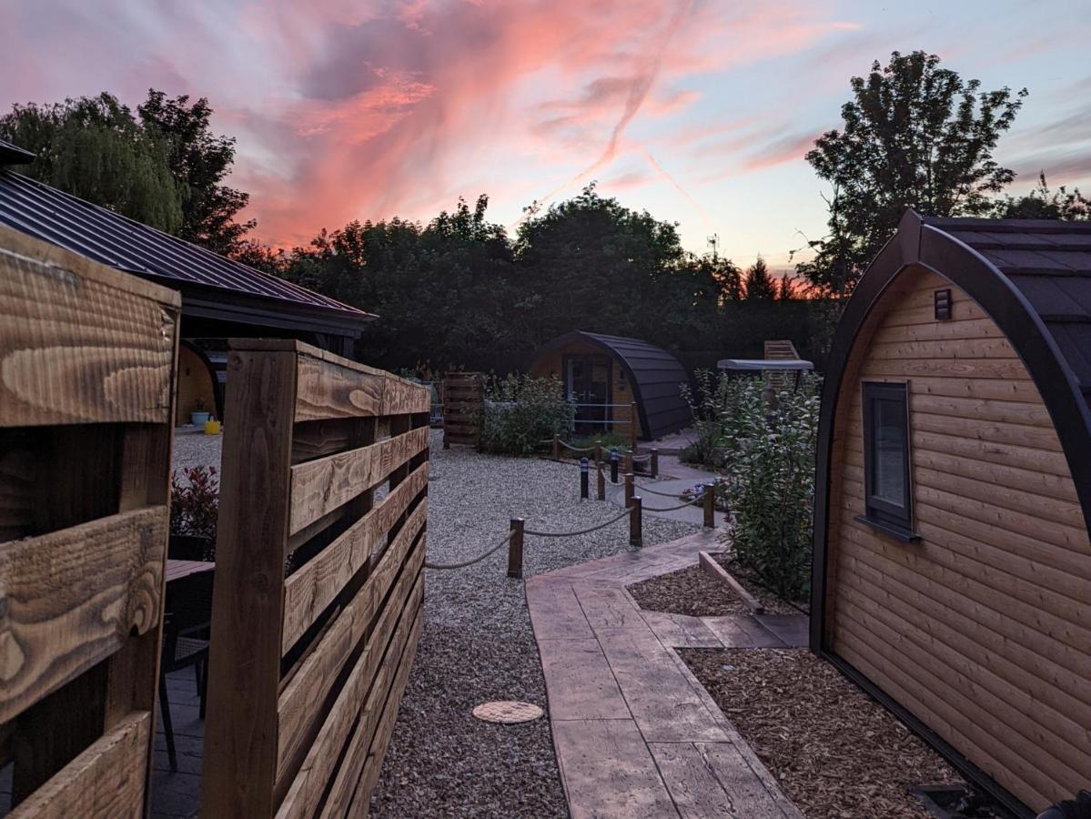 Peacock Lake Glamping Villa Nottingham Kültér fotó