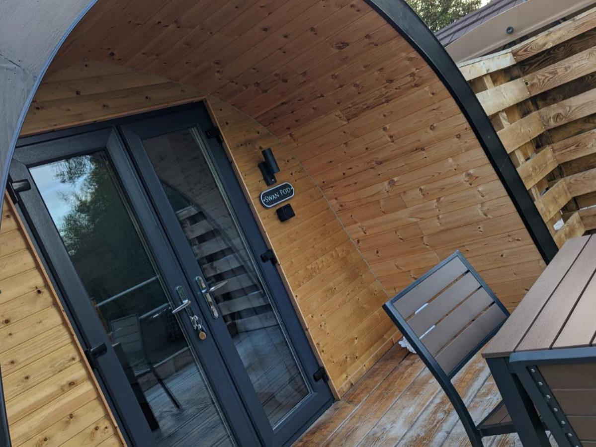 Peacock Lake Glamping Villa Nottingham Szoba fotó